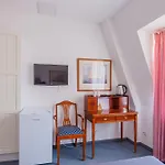 Pension in Dresden, Zimmer mit eigenem Bad und Kochmöglichkeit
