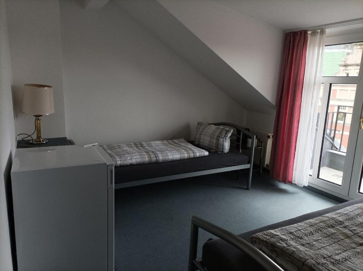 Gasthof In Dresden, Mit Eigenem Bad Und Kochmöglichkeit *